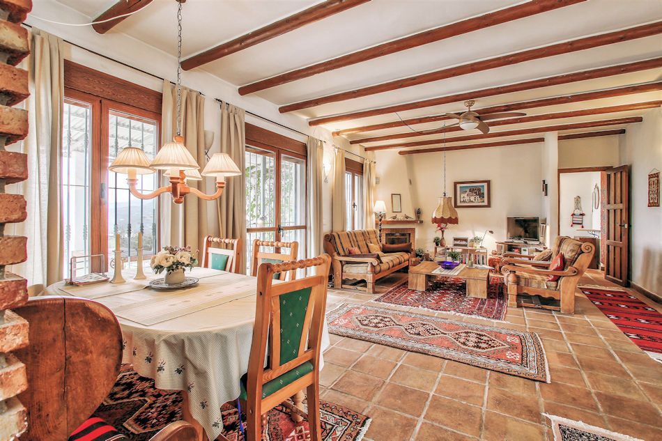 Chalet independiente en venta en Arenas